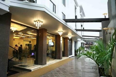 Hotel Bizzotel Gurgaon Zewnętrze zdjęcie