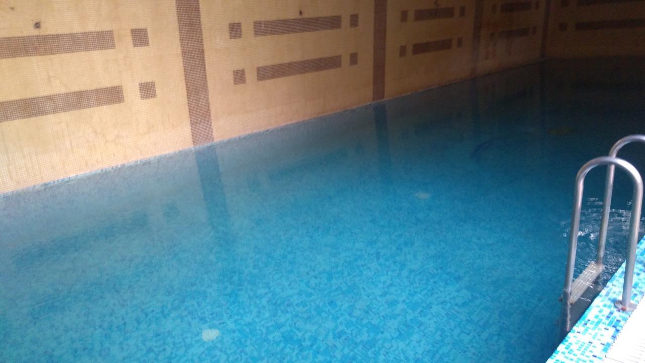 Hotel Bizzotel Gurgaon Zewnętrze zdjęcie